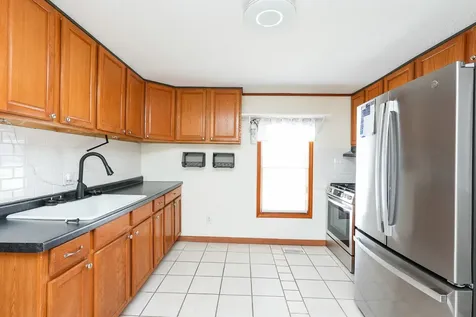 464 North Maple Street Manteno IL 60950