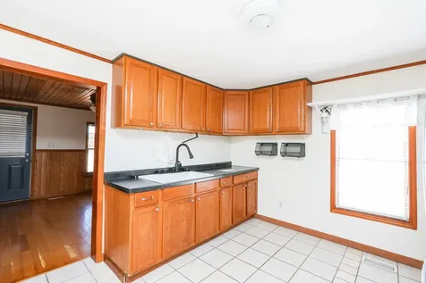 464 North Maple Street Manteno IL 60950