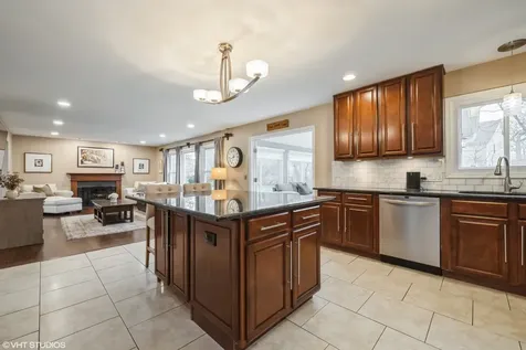 6695 Foxworth Lane Gurnee IL 60031