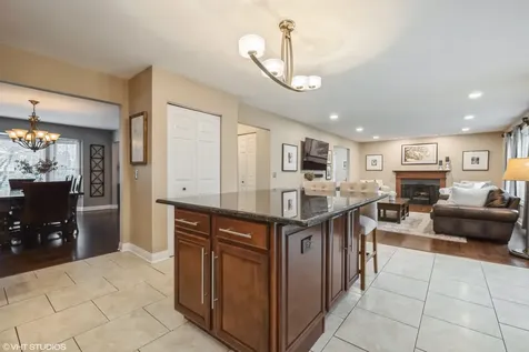 6695 Foxworth Lane Gurnee IL 60031