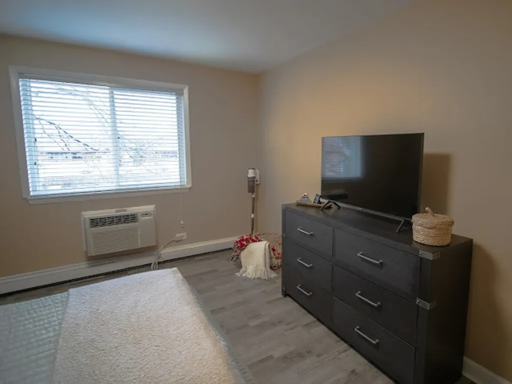 1056 North Mill Street Naperville IL 60563