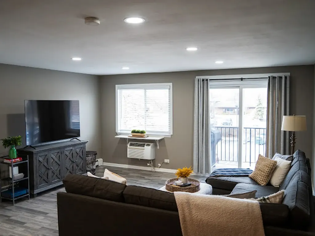 1056 North Mill Street Naperville IL 60563