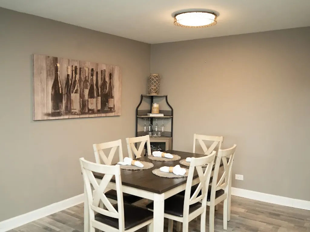 1056 North Mill Street Naperville IL 60563