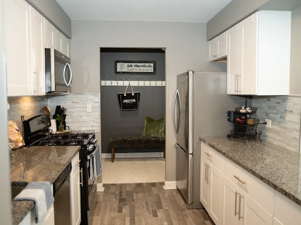 1056 North Mill Street Naperville IL 60563