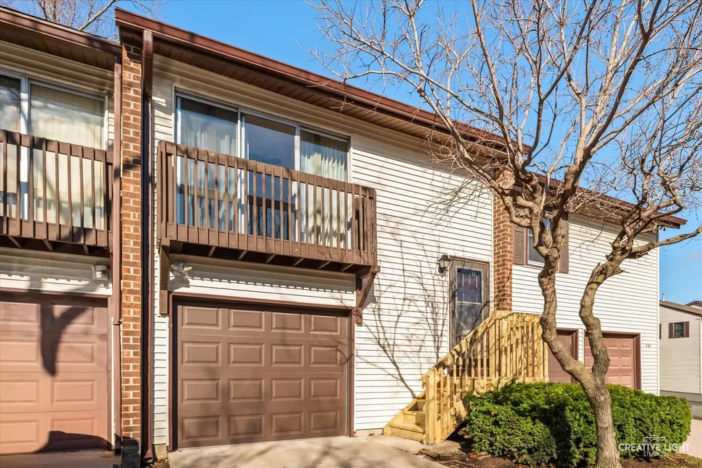 281 Old Elm Drive Bolingbrook IL 60440