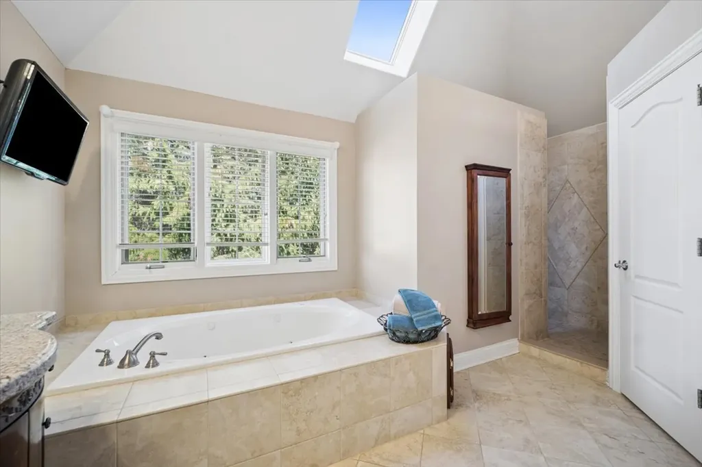 22W155 2ND Street Glen Ellyn IL 60137
