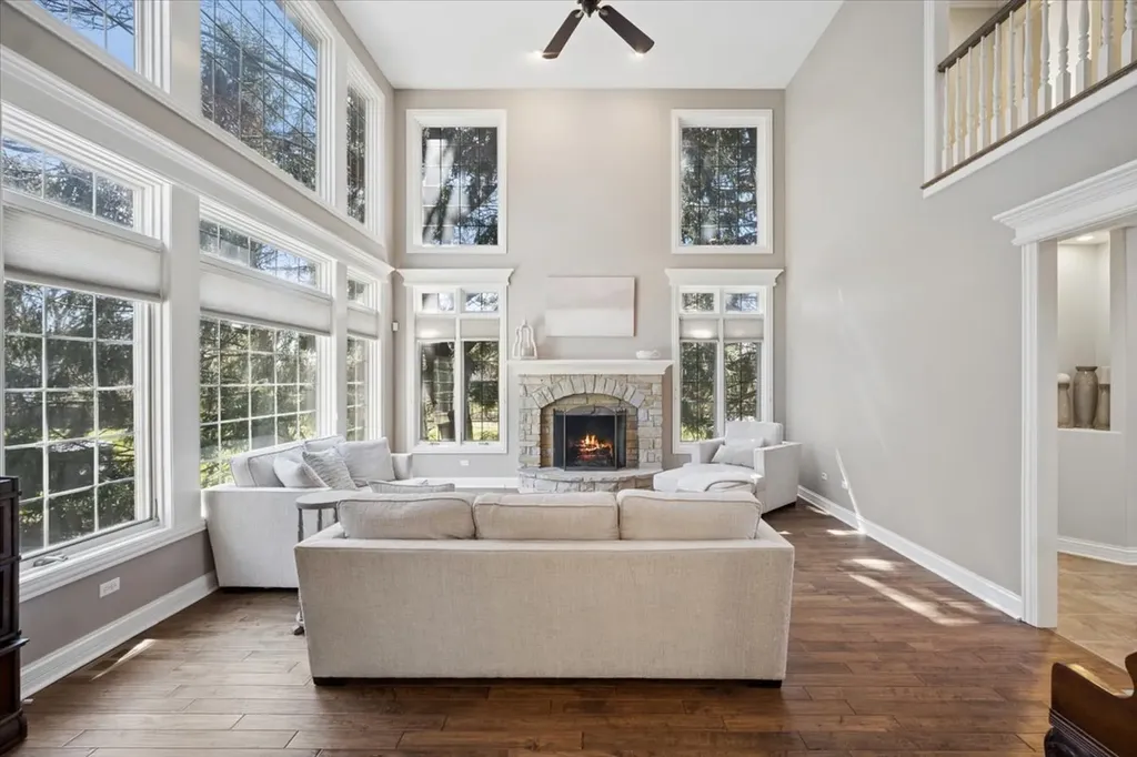 22W155 2ND Street Glen Ellyn IL 60137