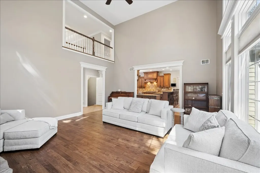 22W155 2ND Street Glen Ellyn IL 60137