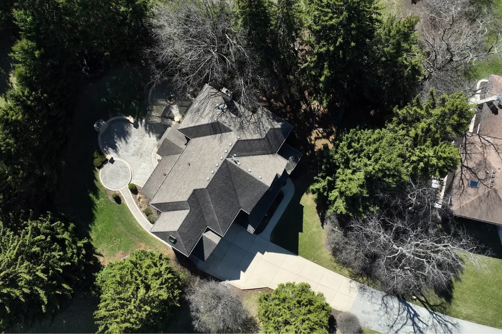 22W155 2ND Street Glen Ellyn IL 60137