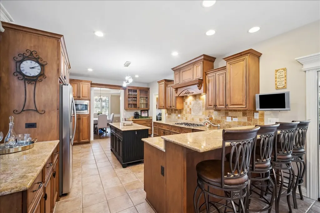 22W155 2ND Street Glen Ellyn IL 60137
