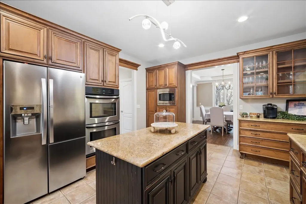 22W155 2ND Street Glen Ellyn IL 60137