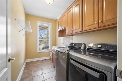 22W155 2ND Street Glen Ellyn IL 60137