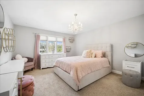 22W155 2ND Street Glen Ellyn IL 60137