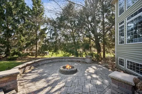 22W155 2ND Street Glen Ellyn IL 60137