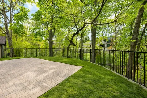 120 Crescent Drive Glencoe IL 60022