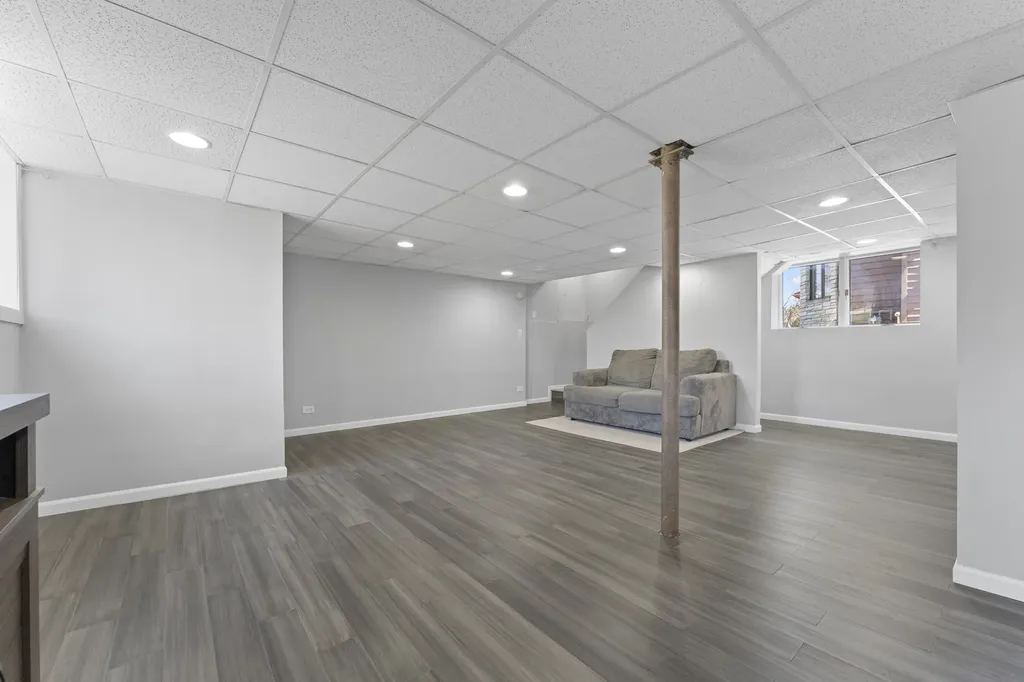 161 West Greenfield Avenue Lombard IL 60148