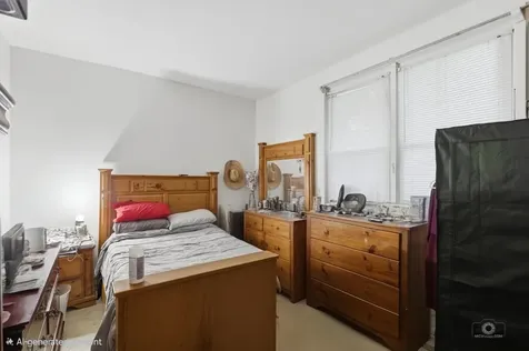 2144 Dewey Avenue Evanston IL 60201