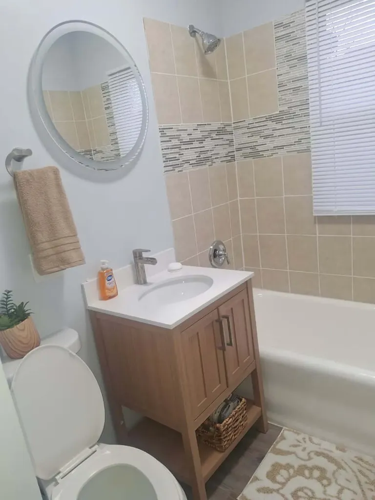 11531 South Stewart Avenue Chicago IL 60628