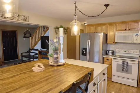 21 Magnolia Court Putnam IL 61560