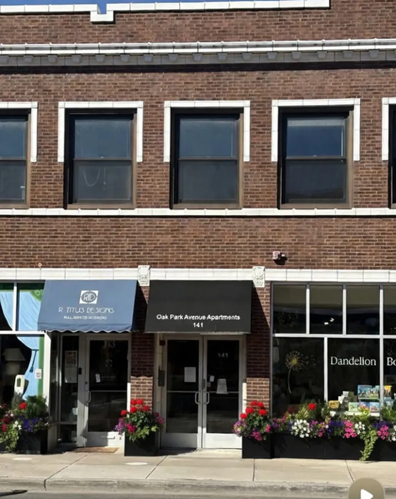 141 South Oak Park Avenue Oak Park IL 60302