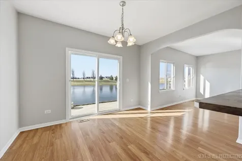 1742 Waters Edge Drive Minooka IL 60447