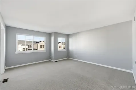 1742 Waters Edge Drive Minooka IL 60447