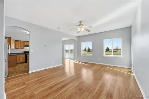 1742 Waters Edge Drive Minooka IL 60447