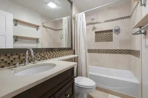 2300 West Wabansia Avenue Chicago IL 60647