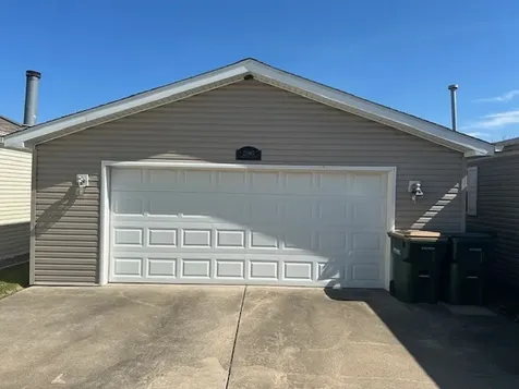 22465 South Lakepoint Court Channahon IL 60410