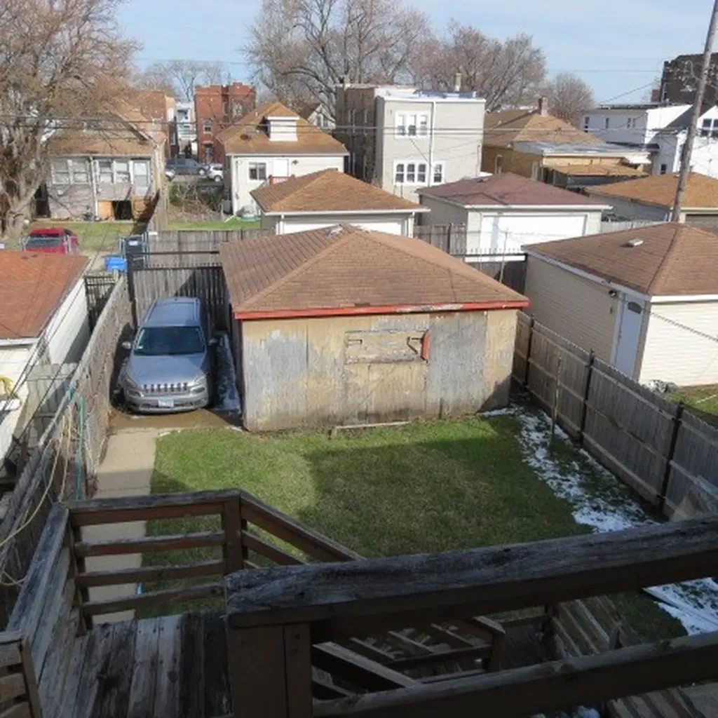 1517 North Laramie Avenue Chicago IL 60651