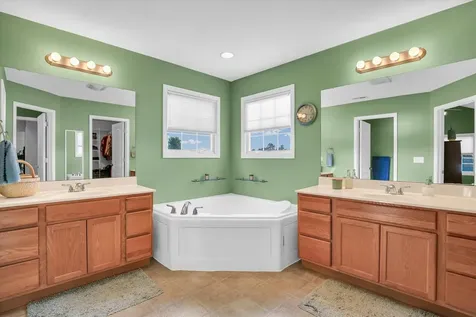 3914 Tallgrass Drive Champaign IL 61822