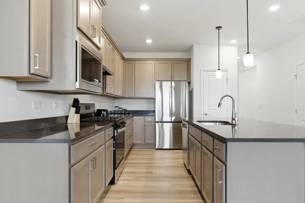 3327 Fulshear Circle Aurora IL 60503