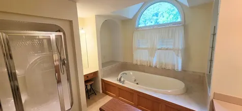 4958 Northridge Drive St. Anne IL 60964
