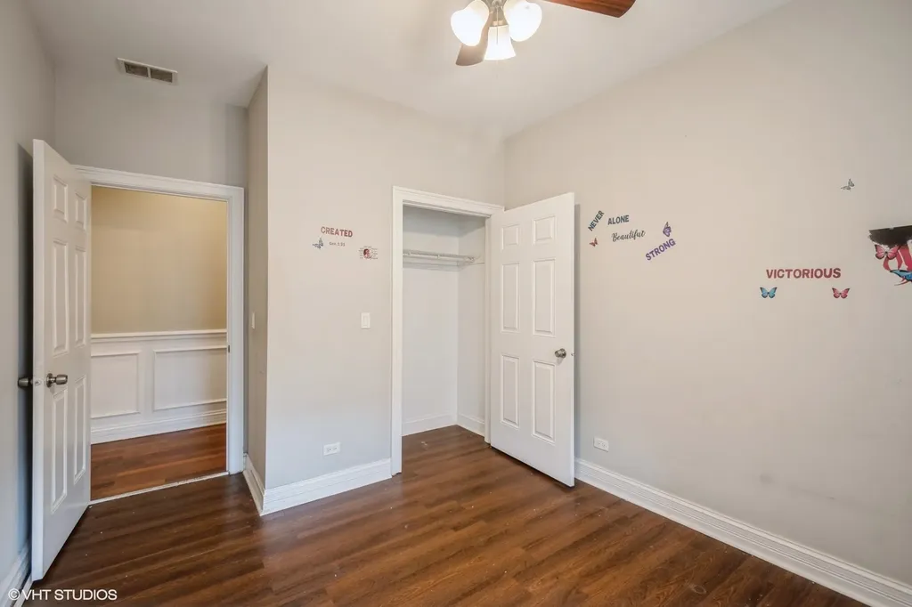 7018 South Paxton Avenue Chicago IL 60649