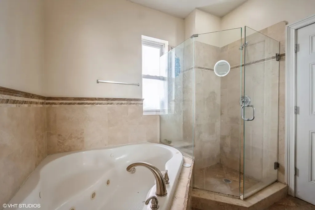 7018 South Paxton Avenue Chicago IL 60649