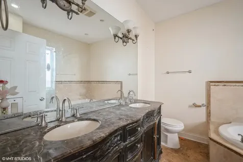 7018 South Paxton Avenue Chicago IL 60649