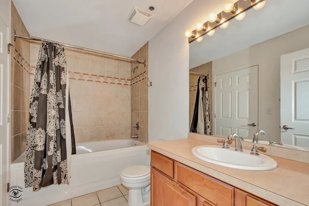 1525 South Sangamon Street Chicago IL 60608