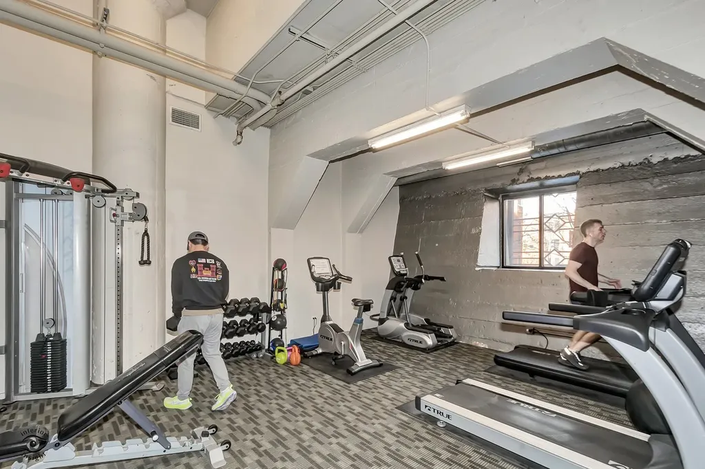 1525 South Sangamon Street Chicago IL 60608