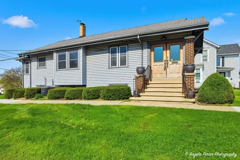 3425 West Elm Street Mchenry IL 60050