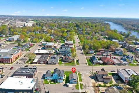 3425 West Elm Street Mchenry IL 60050