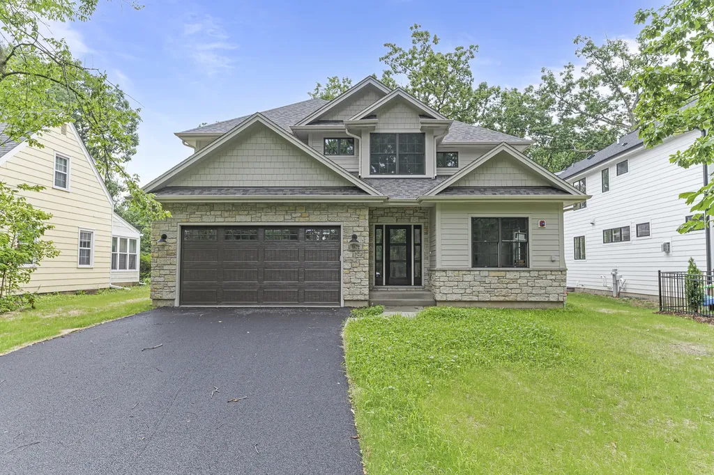 1672 Huntington Lane Highland Park IL 60035