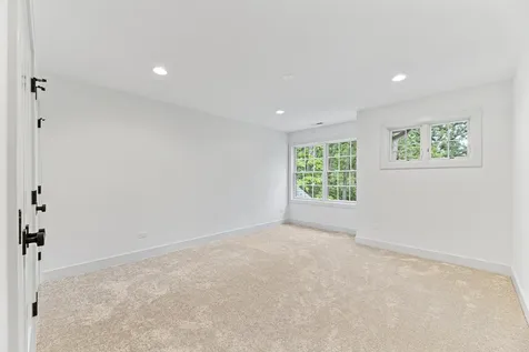 1672 Huntington Lane Highland Park IL 60035