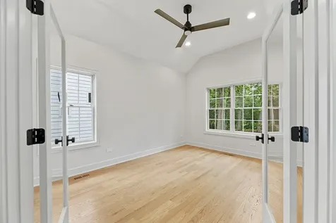 1672 Huntington Lane Highland Park IL 60035