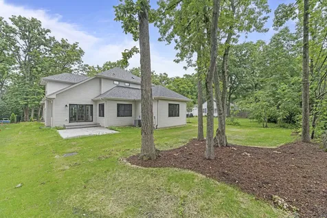 1672 Huntington Lane Highland Park IL 60035