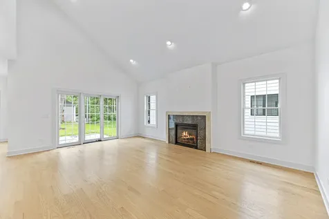 1672 Huntington Lane Highland Park IL 60035