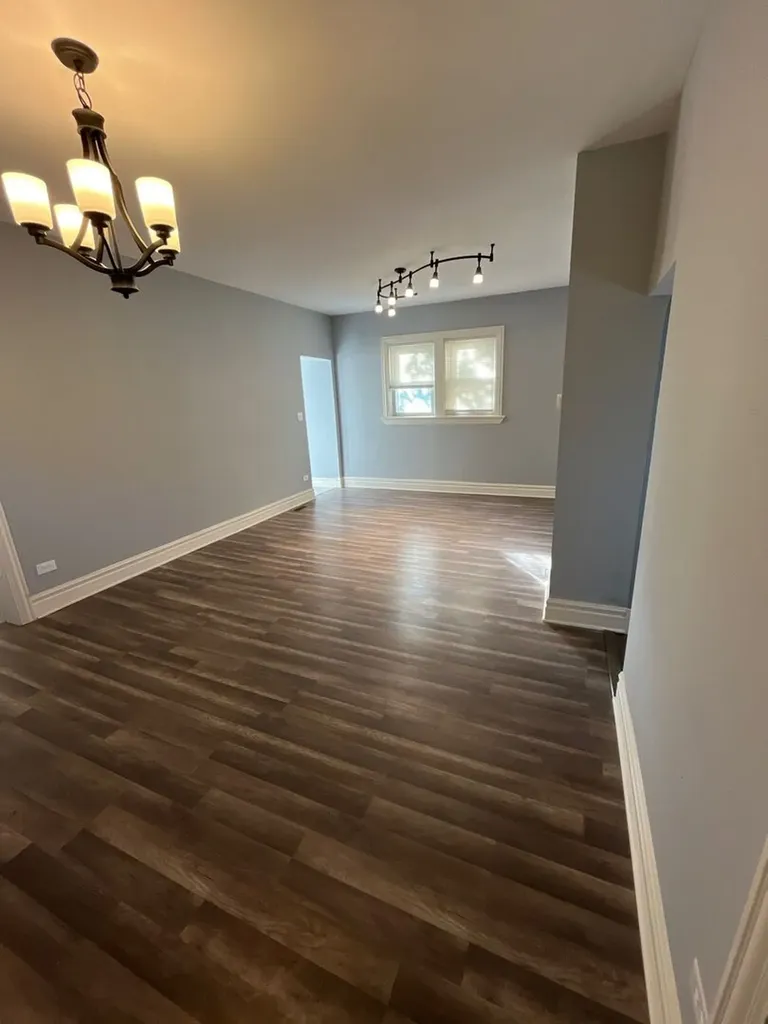 7438 South Champlain Avenue Chicago IL 60619