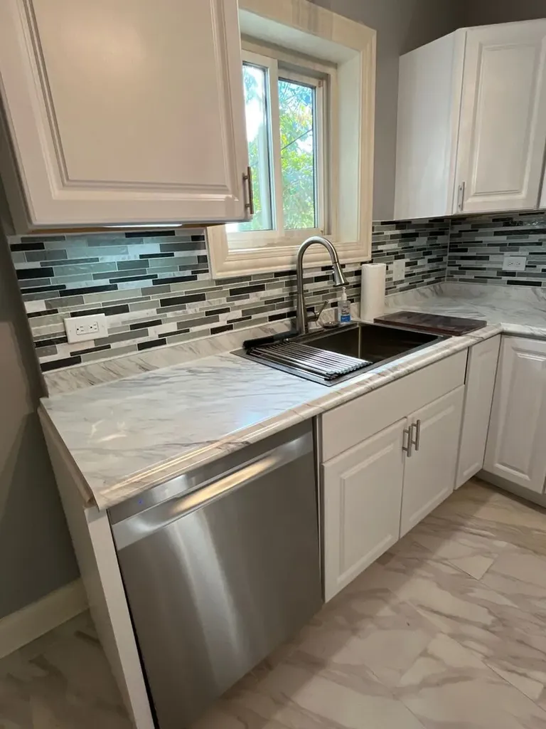 7438 South Champlain Avenue Chicago IL 60619