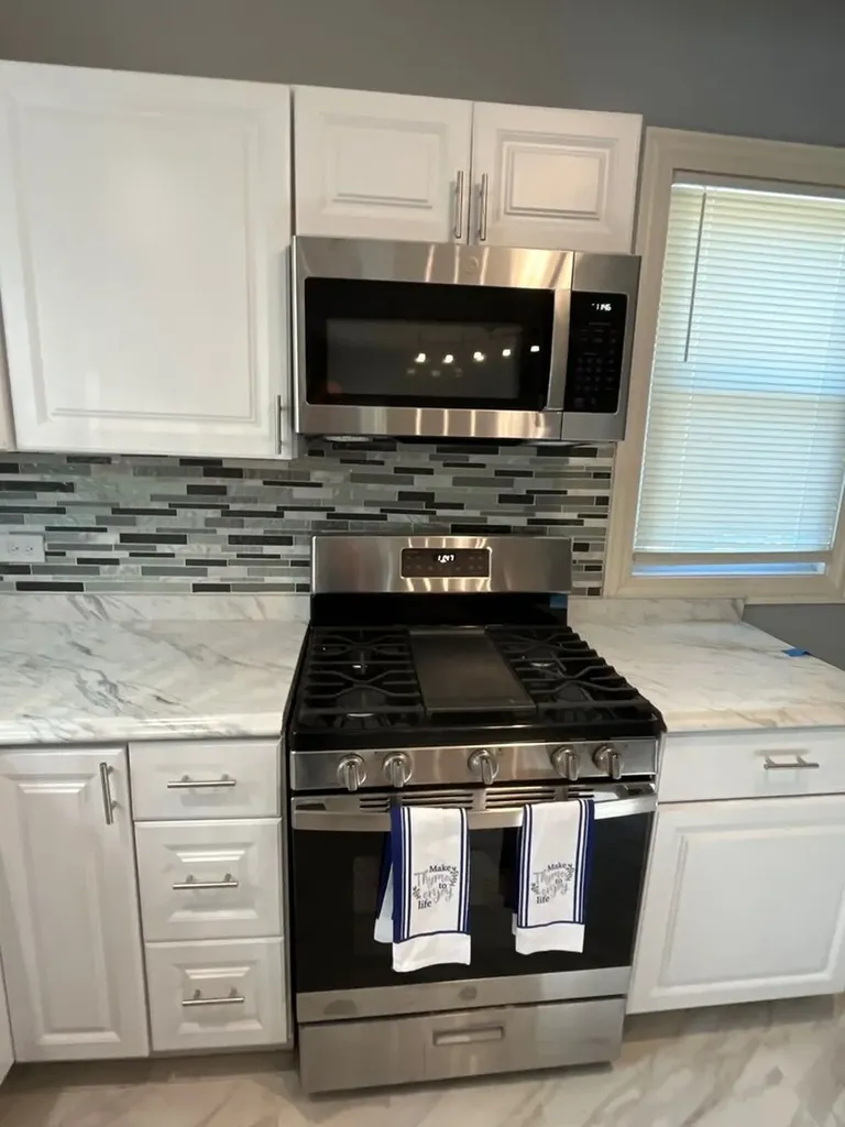 7438 South Champlain Avenue Chicago IL 60619