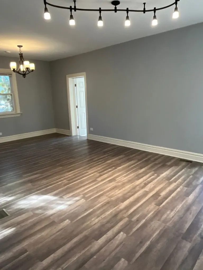7438 South Champlain Avenue Chicago IL 60619