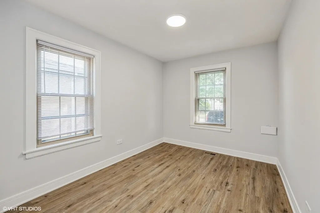 5348 South Merrimac Avenue Chicago IL 60638